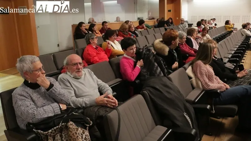 Extraordinaría interpretación de Raquel G. Sevillano en Vitigudino en 'Por un puto zapato' / CORRAL 