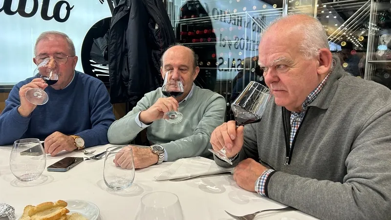 Cata de Heredade de Sao Miguel 2021 por la Asociación enológica Cata Añada / JAVIER BRAGADO 