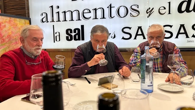 Cata de Heredade de Sao Miguel 2021 por la Asociación enológica Cata Añada / JAVIER BRAGADO 