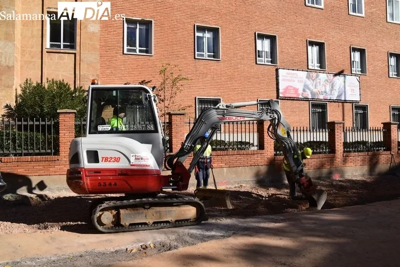 Obras de urbanización de la Carretera de Ledesma. Foto de Vanesa Martins