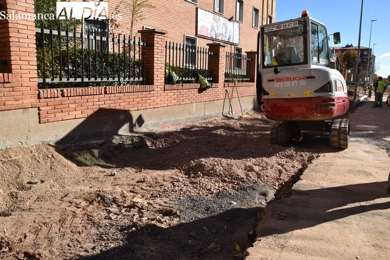 Obras de urbanización de la Carretera de Ledesma. Foto de Vanesa Martins