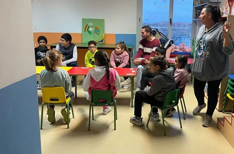 Foto 3 - Un centenar de ni&ntilde;os y ni&ntilde;as de seis entidades de Salamanca conmemoran el D&iacute;a de los Derechos de la Infancia