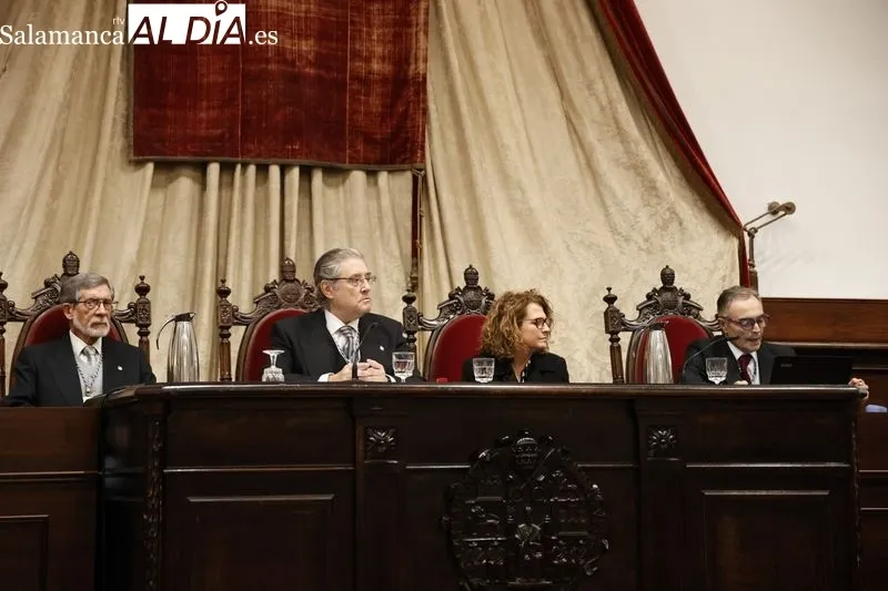 Acto de incorporación la Real Academia de Medicina de Salamanca. Fotos: David Sañudo.