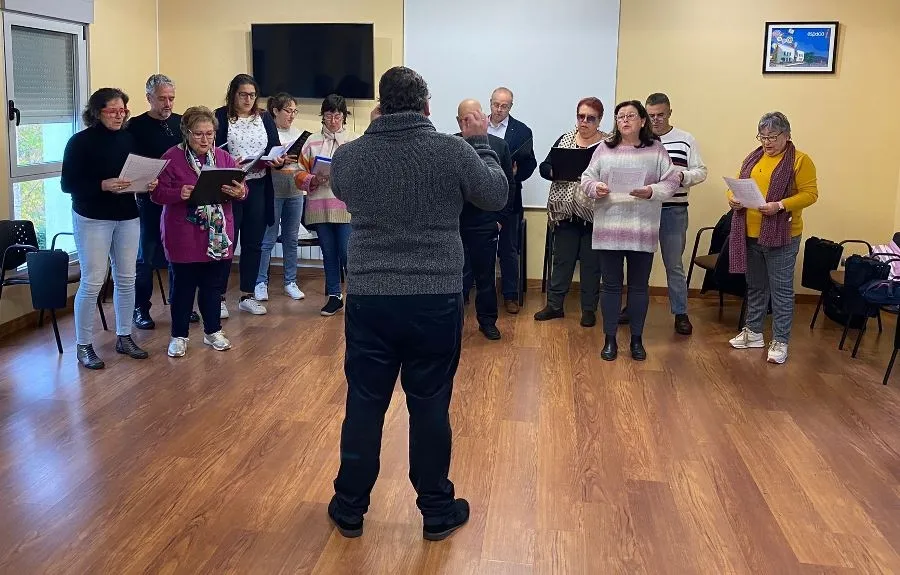 Foto 2 - El taller de canto municipal celebra una jornada de puertas abiertas