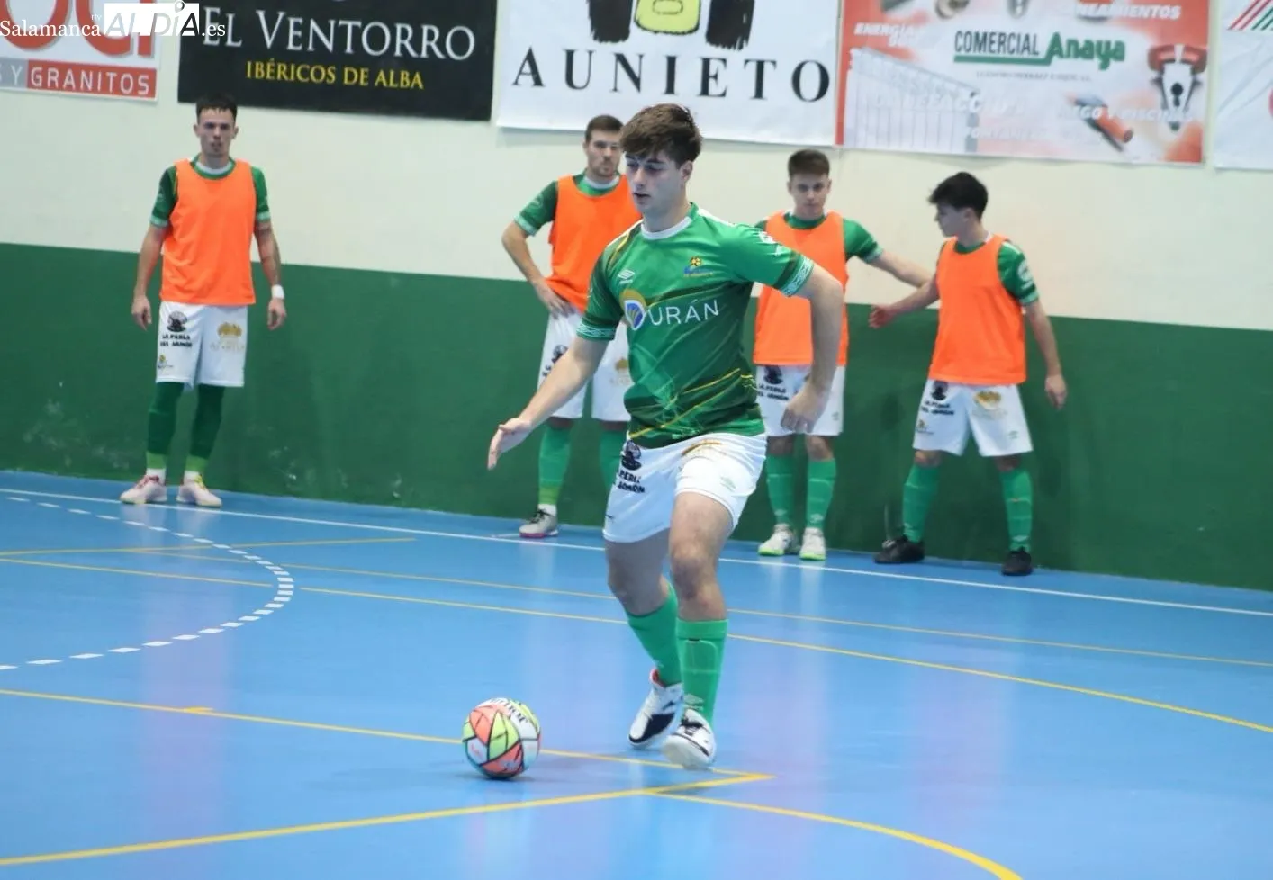 Foto 2 - El Piensos Dur&aacute;n Albense no da opciones al Vilalba FS (7-0)