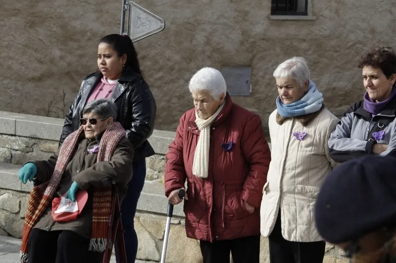 Mayores y niños de la zona de influencia de Escuelas Campesinas en el noroeste de la provincia se sumaron al Día Contra la Violencia de Género 
