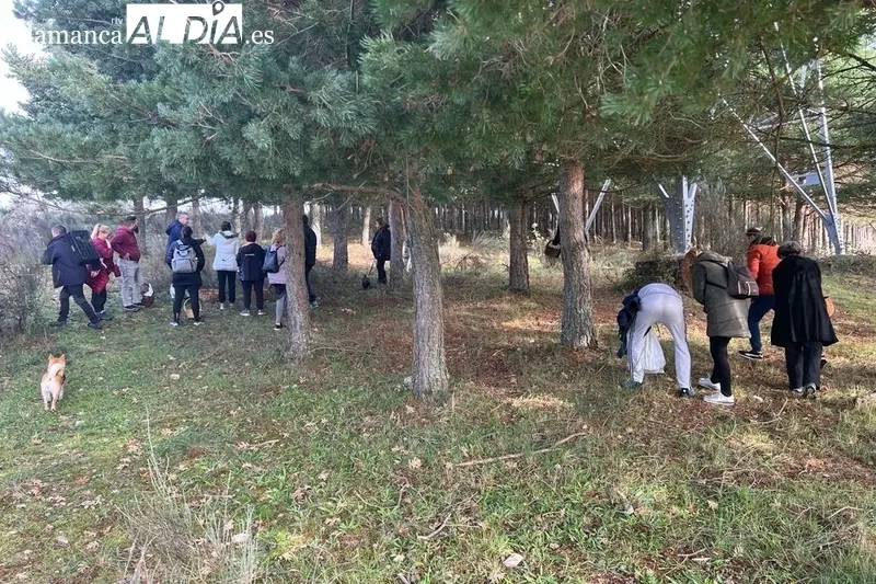Interesante jornada micológica en Aldeadávila de la Ribera promovida por ADEZOS y que ha contado con la colaboración del Ayuntamiento / CORRAL   