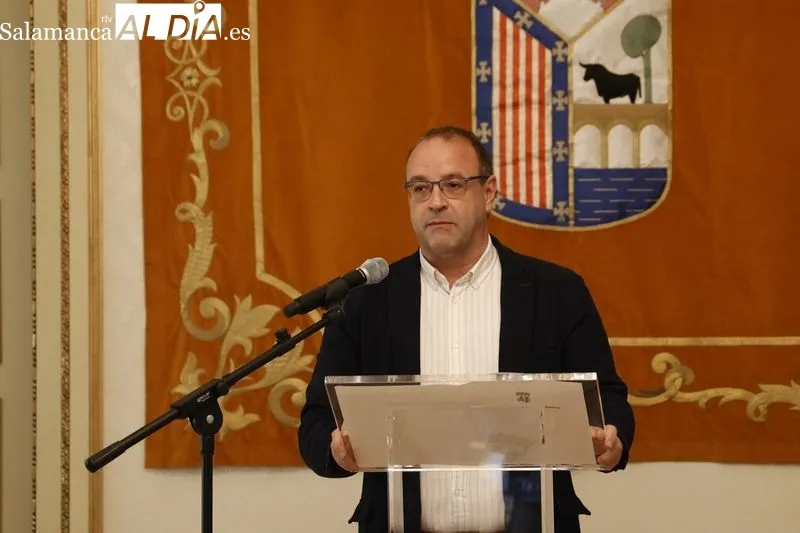 Presentación en el Ayuntamiento de Salamanca del II Encuentro de Participación Local para dar una mayor visibilidad a la labor de las asociaciones en los barrios de la ciudad. Foto de David Sañudo