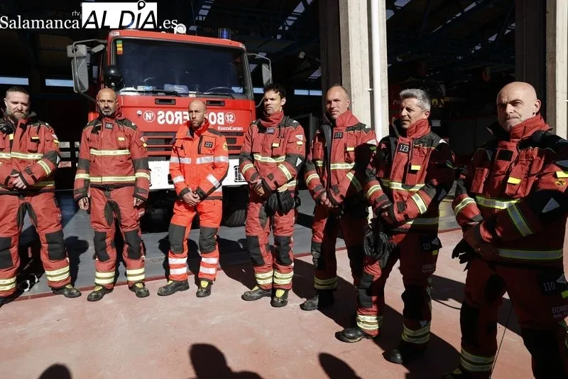 Visita al parque de Bomberos de Salamanca del alcalde, Carlos García Carbayo, y  la directora general de la Agencia de Protección Civil y Emergencias de Castilla y León, Irene Cortés . Foto de David Sañudo