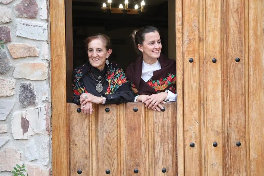 Foto 6 - Serradilla del Arroyo celebra su Calvochada animada con m&uacute;sica y bailes tradicionales