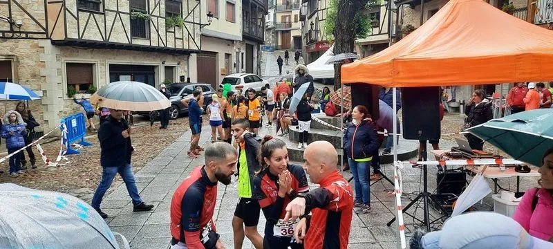 Carrera Popular de la Ruta de los Lagares Rupestres, en San Esteban de la Sierra. Foto de Orycronsport