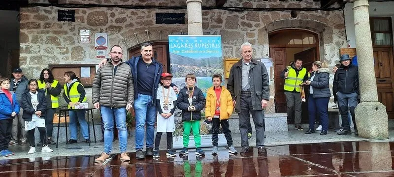 Carrera Popular de la Ruta de los Lagares Rupestres, en San Esteban de la Sierra. Foto de Orycronsport