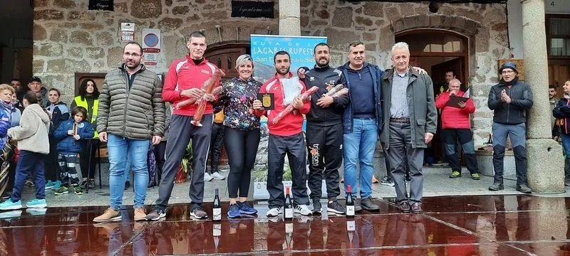 Carrera Popular de la Ruta de los Lagares Rupestres, en San Esteban de la Sierra. Foto de Orycronsport