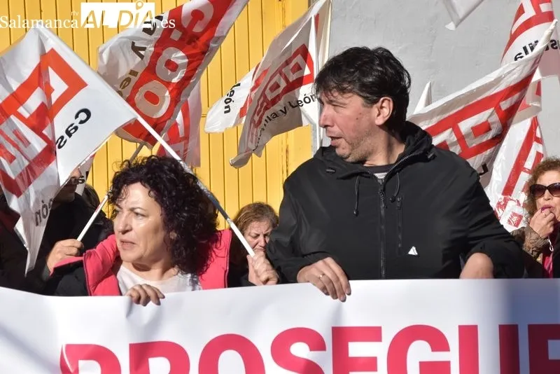 Protesta de CCOO ante la sede de Prosegur en Salamanca. Foto de Vanesa Martins