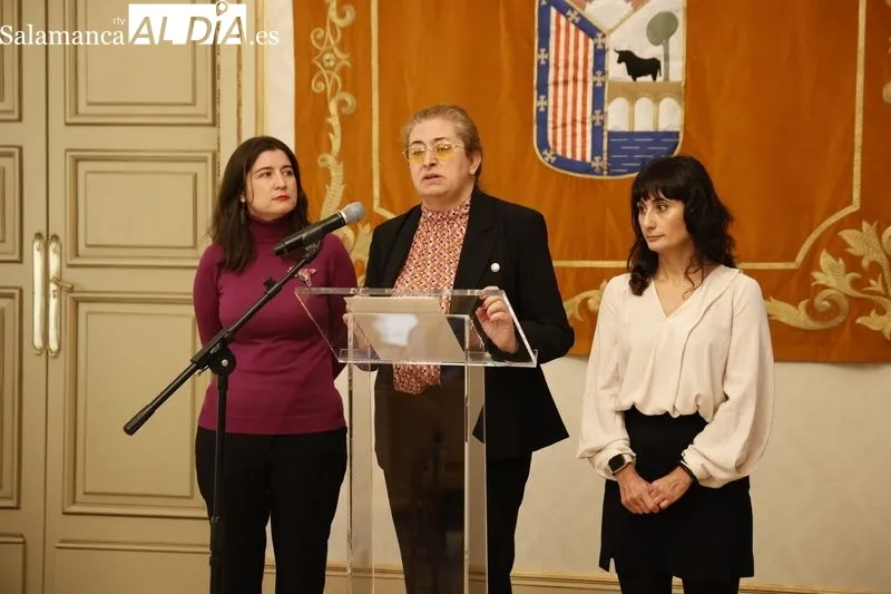 El Ayuntamiento de Salamanca acogía esta mañana la presentación del cupón de la ONCE dedicado al Día Internacional para la Eliminación de la Violencia contra la Mujer. Foto de David Sañudo