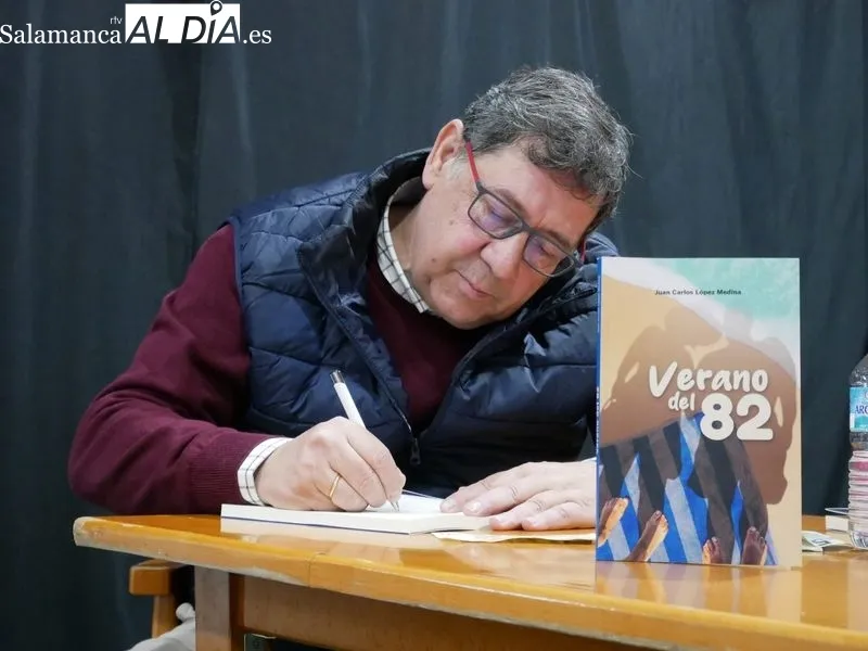Foto 7 - Juan Carlos L&oacute;pez Medina presenta 'Verano del 82'