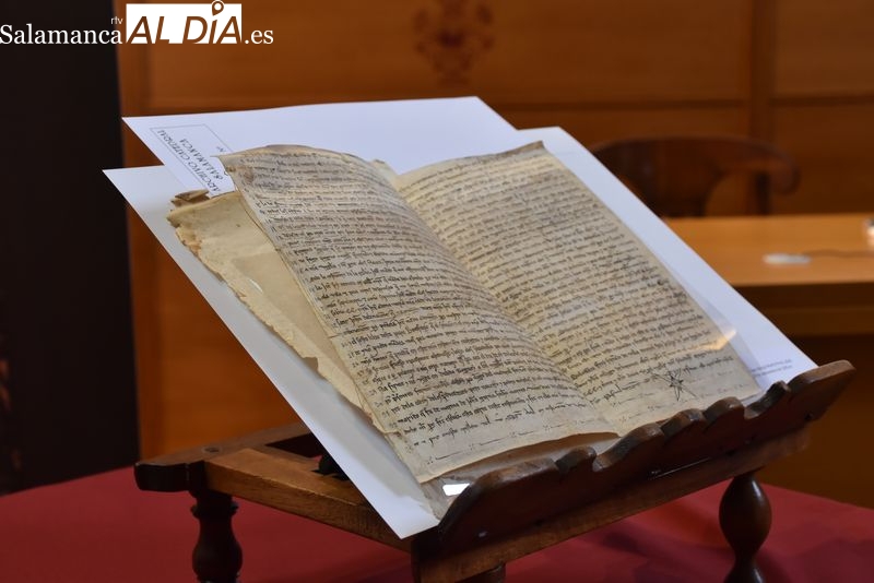 Pergaminos de la Edad Media que regresan a la Catedral de Salamanca. Foto de Vanesa Martins