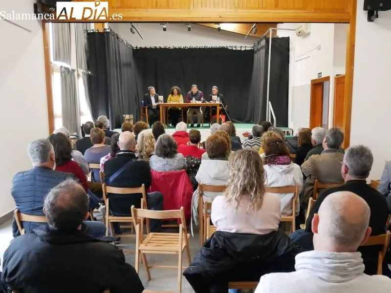 Foto 4 - Juan Carlos L&oacute;pez Medina presenta 'Verano del 82'