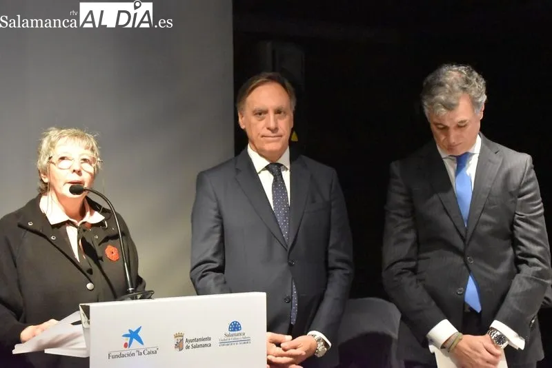 Inauguración de la exposición ‘Leonardo da Vinci. Observa, cuestiona, experimenta’, en la plaza de Anaya. Foto de Vanesa Martins