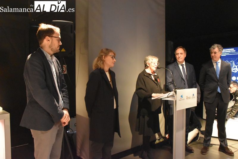 Inauguración de la exposición ‘Leonardo da Vinci. Observa, cuestiona, experimenta’, en la plaza de Anaya. Foto de Vanesa Martins