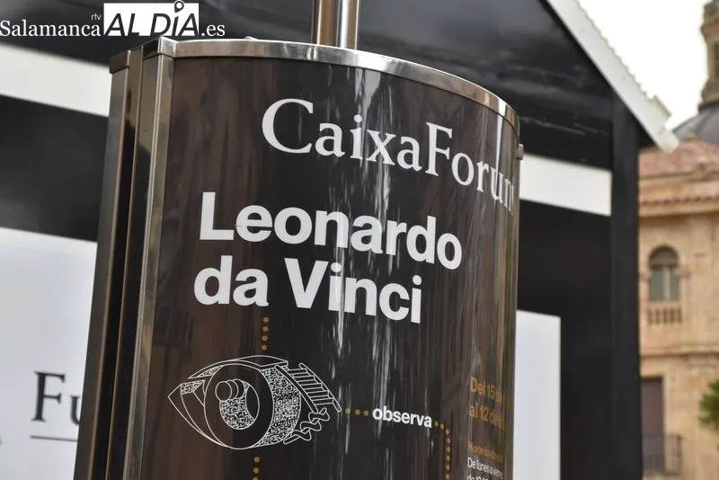 Inauguración de la exposición ‘Leonardo da Vinci. Observa, cuestiona, experimenta’, en la plaza de Anaya. Foto de Vanesa Martins