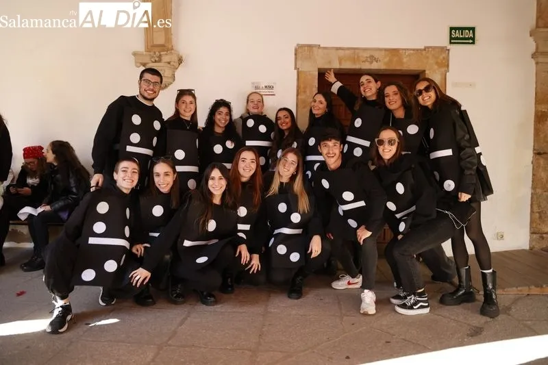 Fiestas de la  Facultad de Educación de la USAL. Foto de David Sañudo