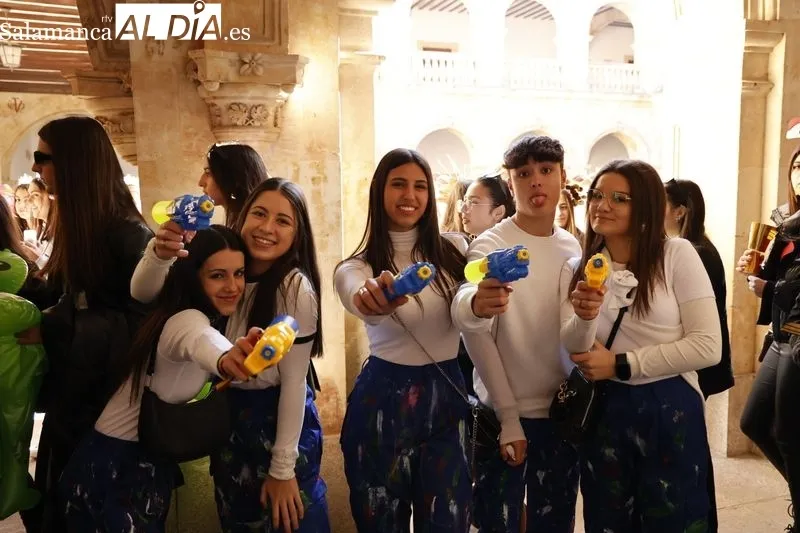 Fiestas de la  Facultad de Educación de la USAL. Foto de David Sañudo