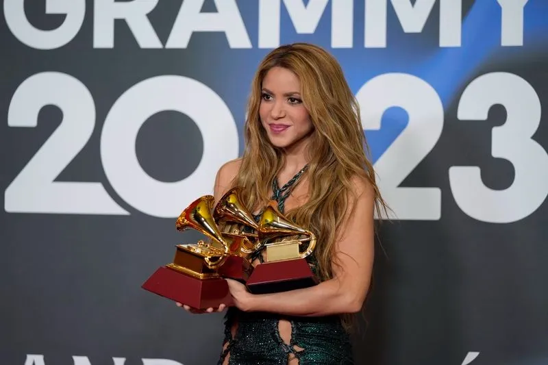 Premiados posando con sus gramófonos. Fotos EUROPA PRESS