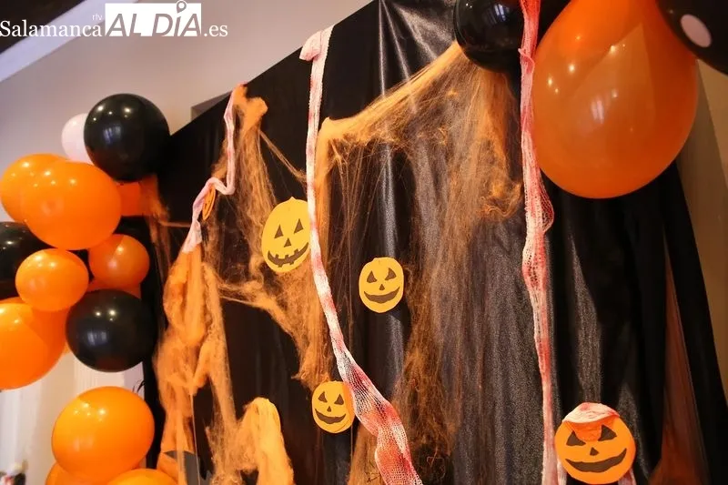 Foto 5 - Pintacaras y talleres creativos por Halloween en Alba de Tormes