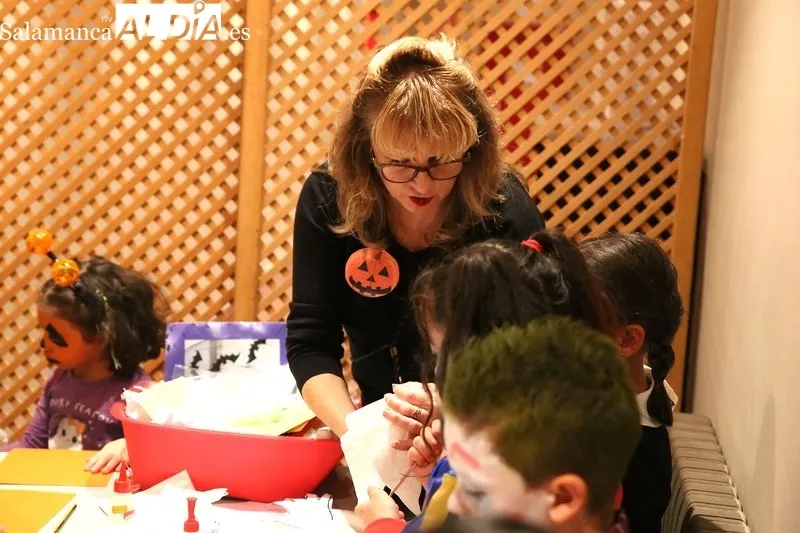 Foto 12 - Pintacaras y talleres creativos por Halloween en Alba de Tormes