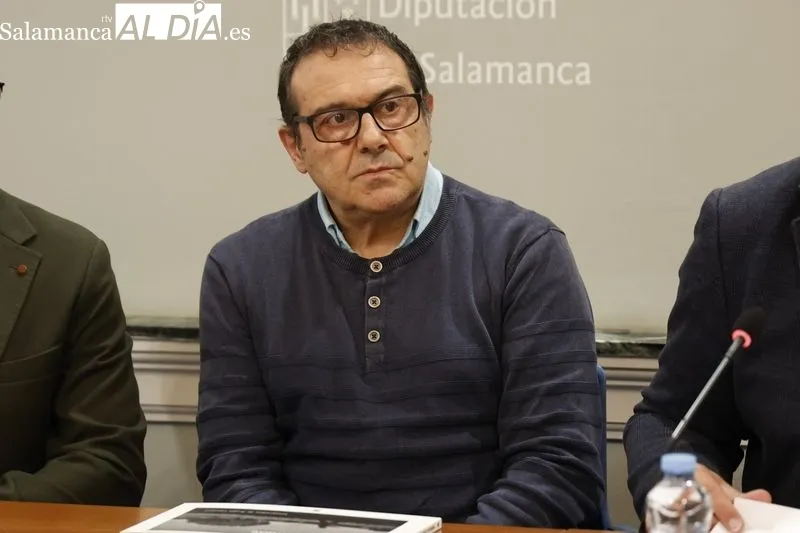 Presentación en la Diputación del libro 'Memoria e identidad. Un viaje atemporal'. Foto de David Sañudo