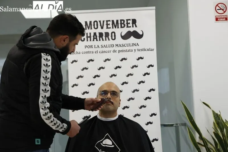 Clausura de la campaña Movember Charro en el Centro de Investigación del Cáncer. Foto de David Sañudo