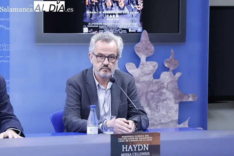 Presentación en la Sala de la Palabra del concierto de la Orquesta Clásica del Teatro Liceo programado este sábado en el CAEM, en homenaje a Santa Cecilia. Foto de David Sañudo