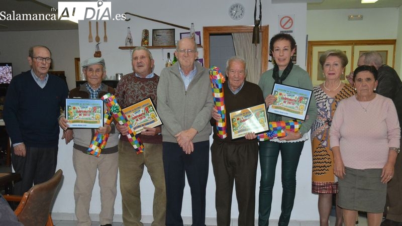 Competido campeonato de Tute en el hogar del jubilado de Lumbrales