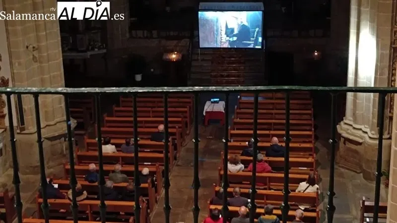 Alberto Iglesias ofreció un concierto en el órgano histórico de la iglesia de Lumbrales