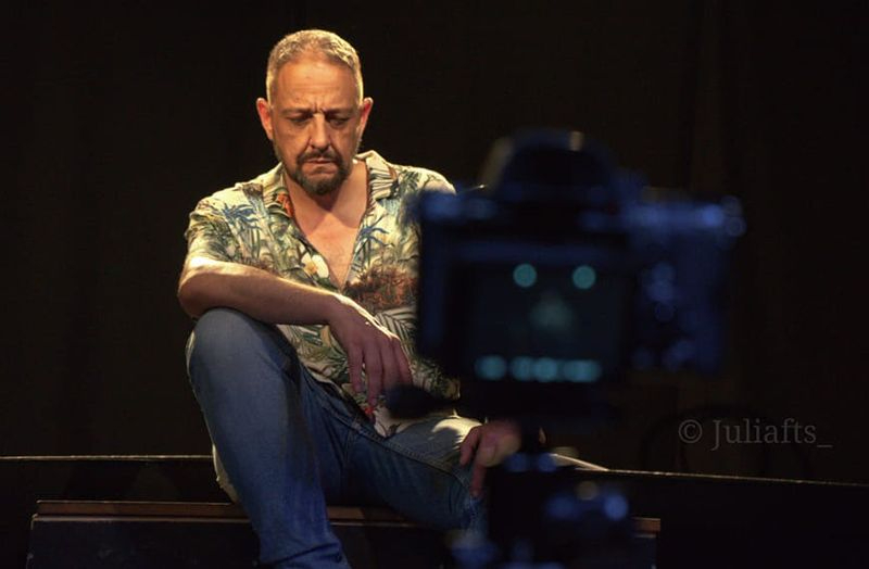 Roberto García Encinas, actor y director de Intrussión Teatro. Foto de Juliafts, cedida por la Casa Lis