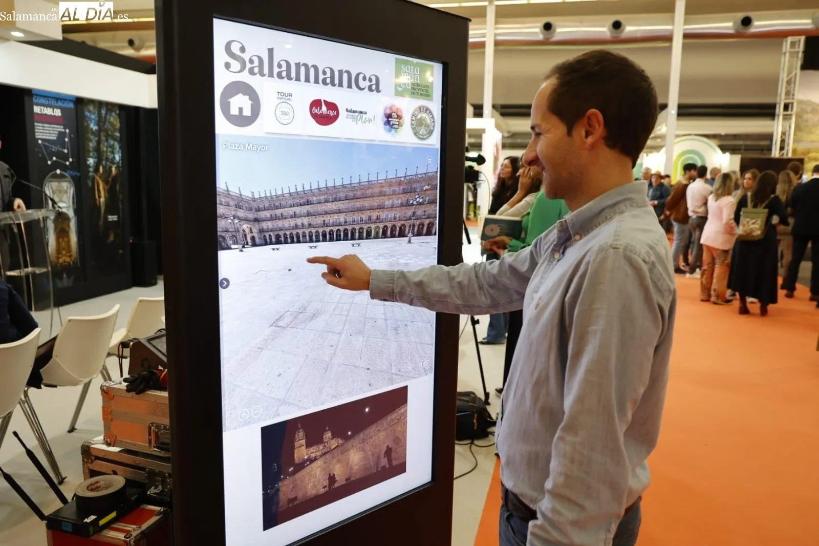 Ambiente en Intur, la Feria Internacional de Turismo Interior en Valladolid. Foto de David Sañudo