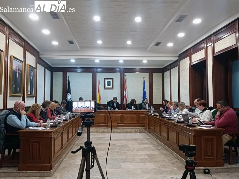 Foto 2 - El cambio de poder en el consistorio de B&eacute;jar saca adelante las propuestas del PSOE