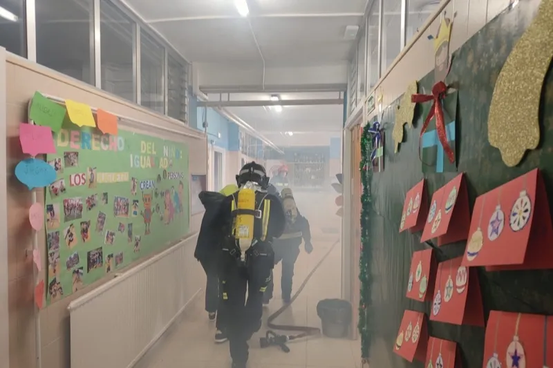 El CEIP Severiano Montero vivía este lunes un simulacro de incendio