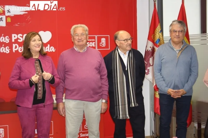 La sede del PSOE de Peñaranda acogía un homenaje a ex alcaldes socialistas de la comarca