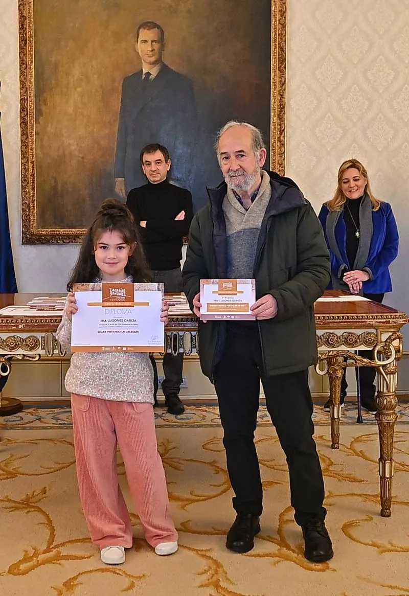 Entrega esta mañana de los premios a los ganadores en el certamen de dibujo escolar Zacarías González, organizado por el Ayuntamiento de Salamanca