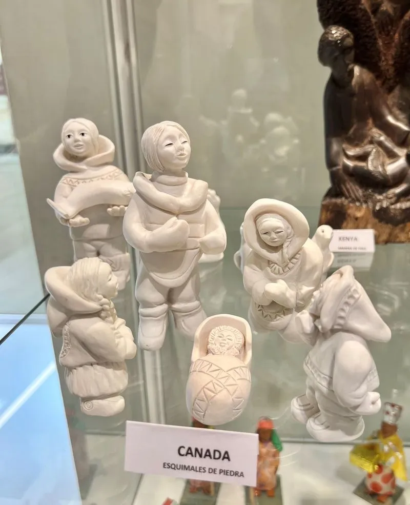Exposición 'Belenes del Mundo' en el Centro Comercial El Tormes