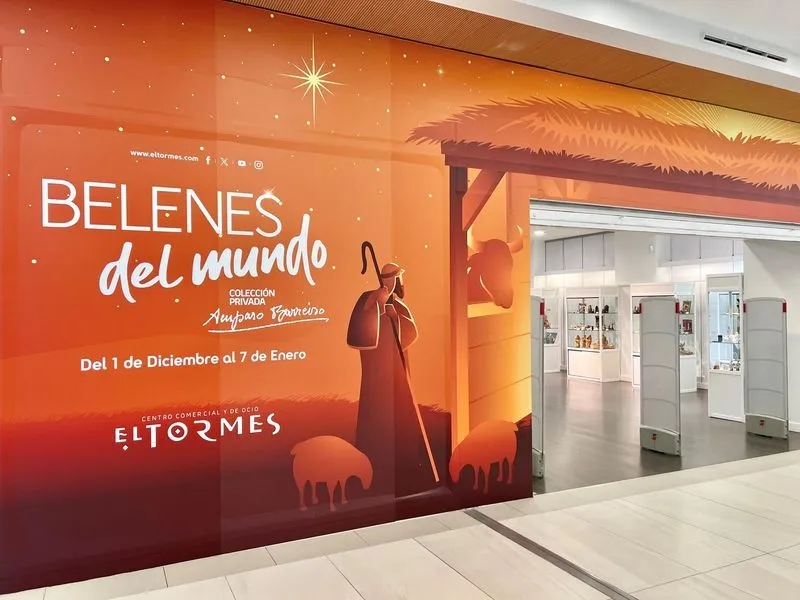 Exposición 'Belenes del Mundo' en el Centro Comercial El Tormes