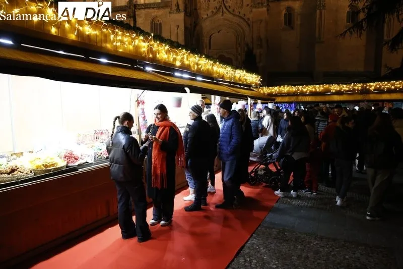 Mercado Navideño en la plaza de Anaya. Fotos: David Sañudo