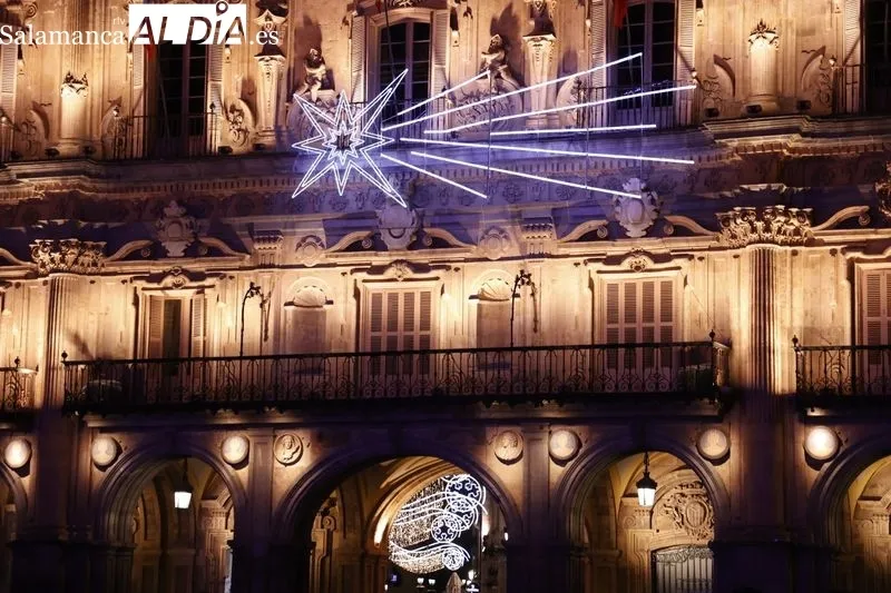 Iluminación navideña en Salamanca. Fotos: David Sañudo