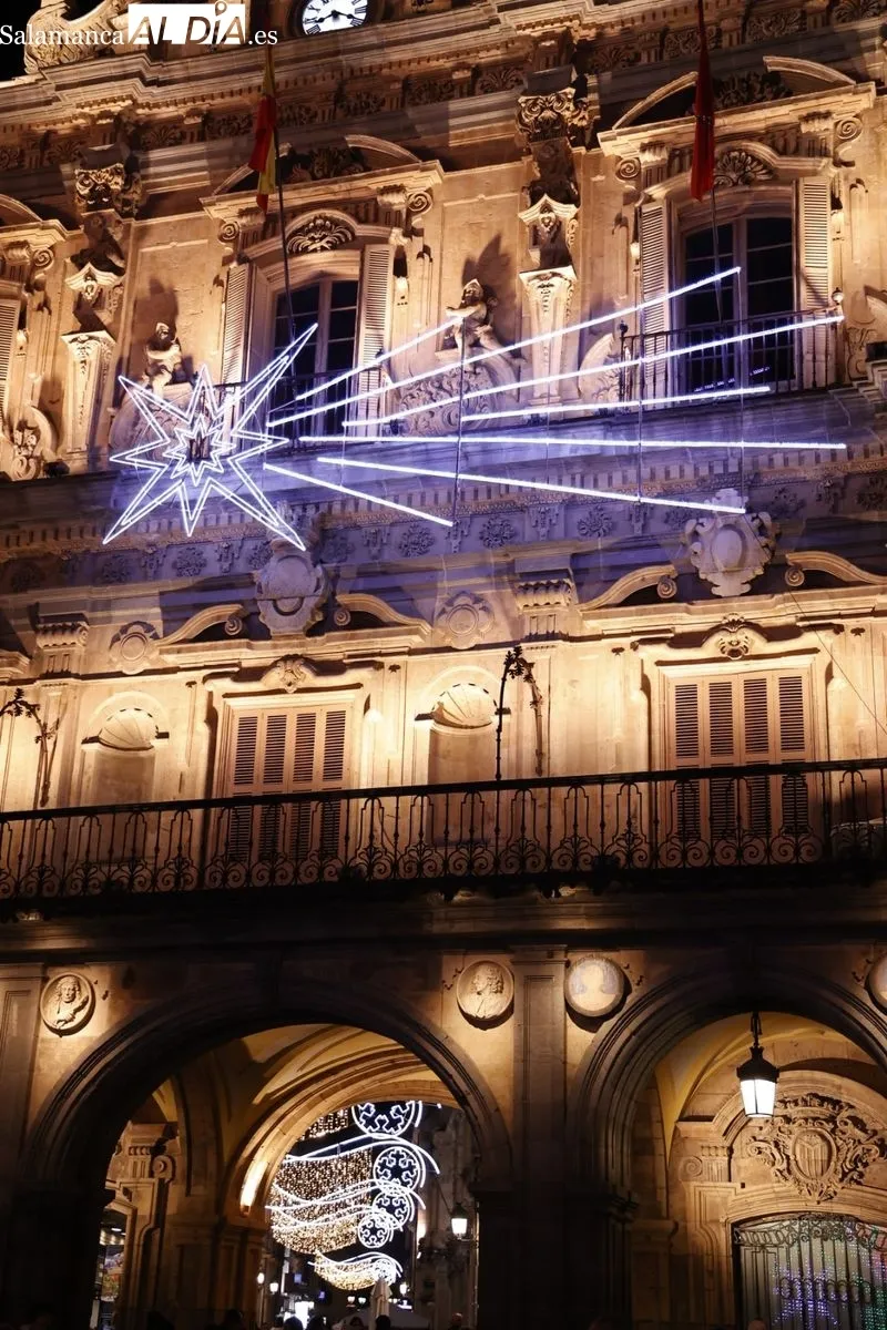 Iluminación navideña en Salamanca. Fotos: David Sañudo