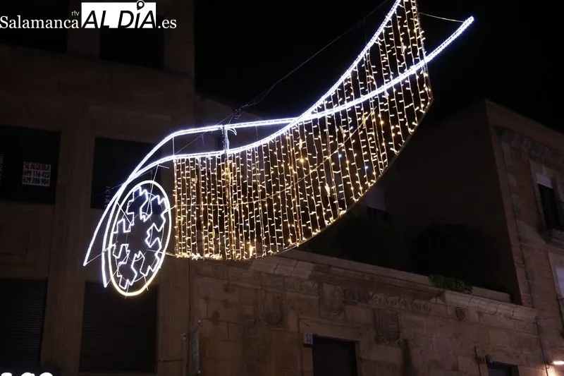 Iluminación navideña en Salamanca. Fotos: David Sañudo