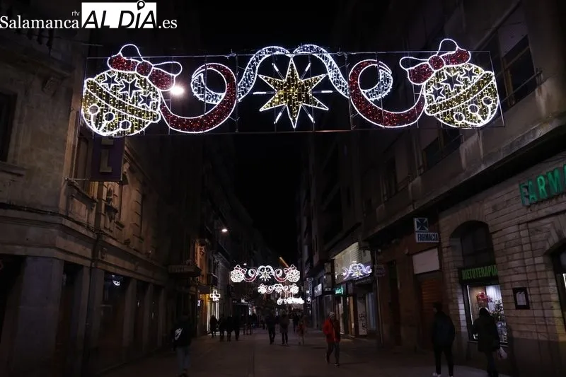 Iluminación navideña en Salamanca. Fotos: David Sañudo