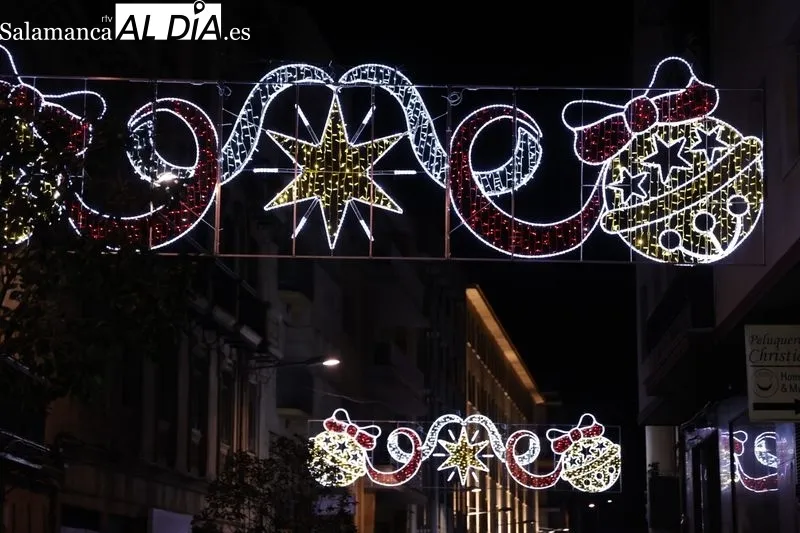 Iluminación navideña en Salamanca. Fotos: David Sañudo