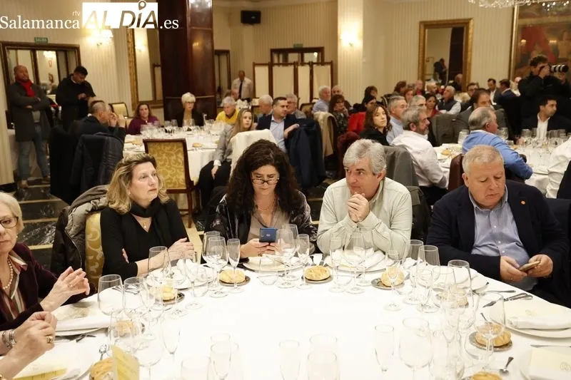 Tradicional comida de Navidad del Partido Popular de Salamanca. Fotos: David Sañudo
